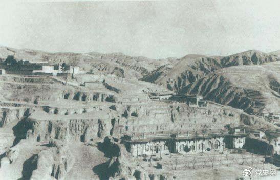 1947年12月25日至28日，中共中央在陜北米脂楊家溝召開擴大會議（十二月會議）。圖為會議會址。